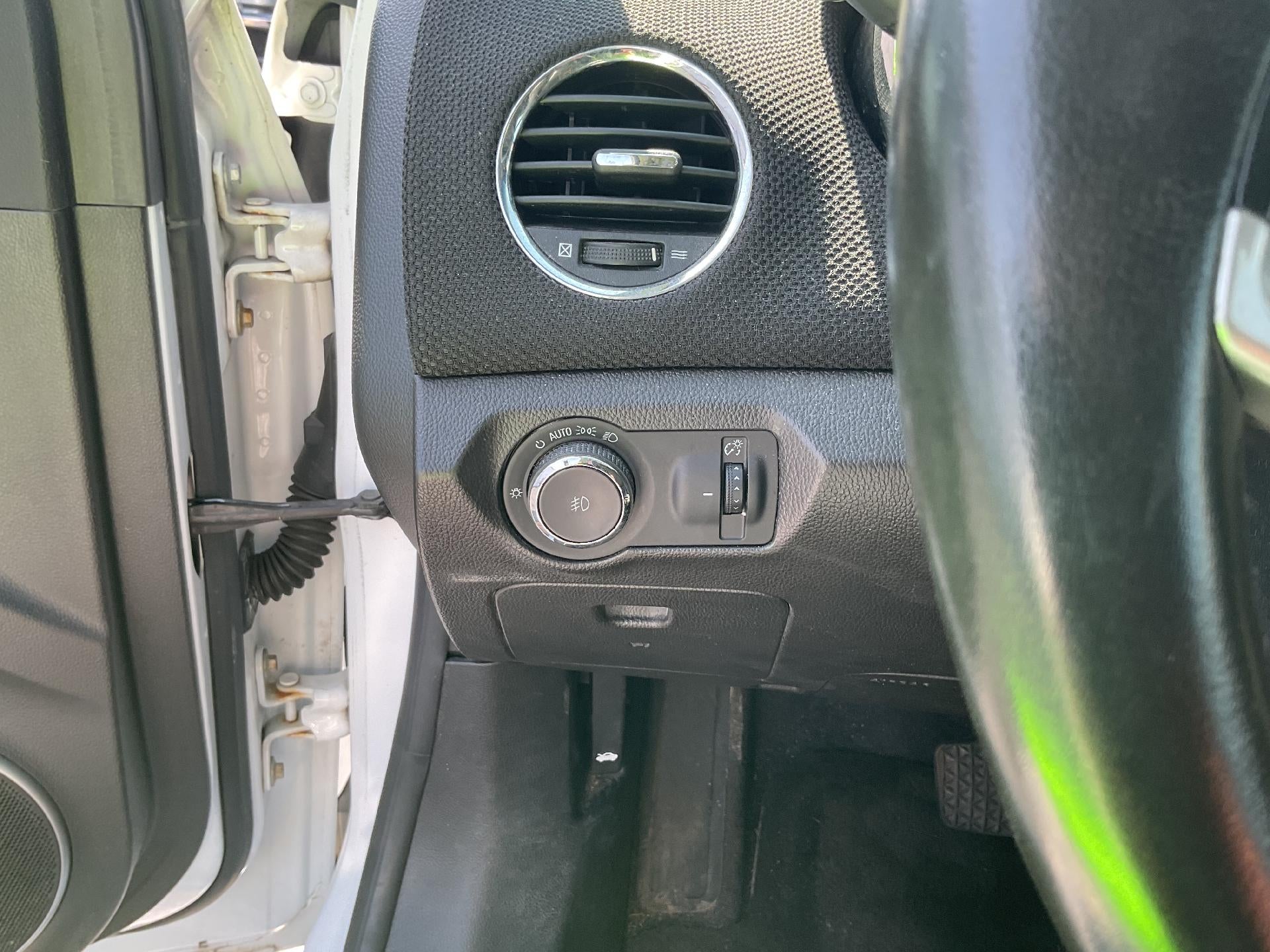 2011 Chevrolet Cruze LT w/1LT