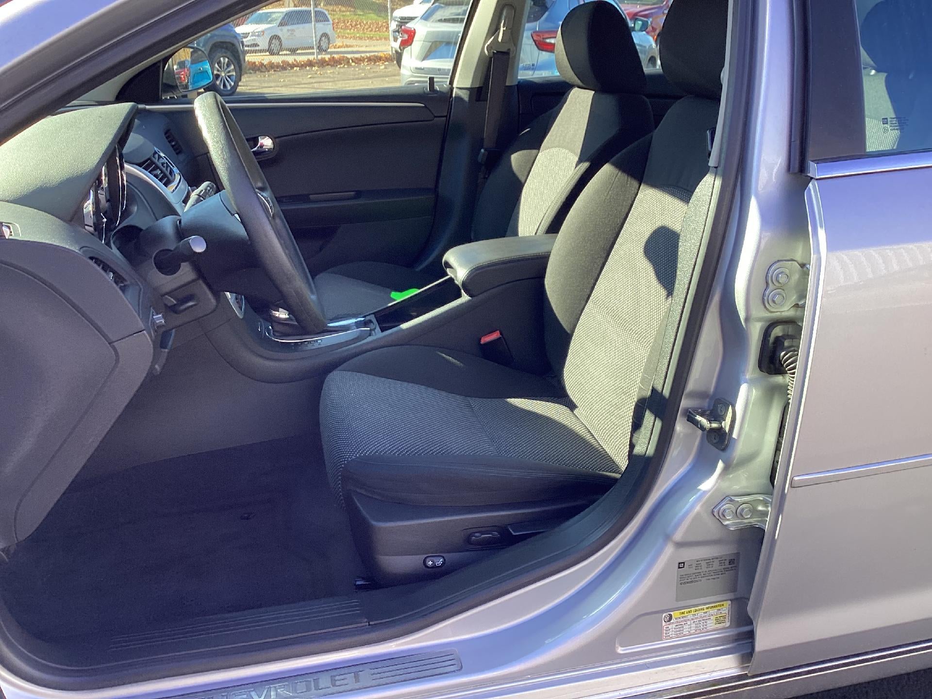 2012 Chevrolet Malibu LT w/1LT