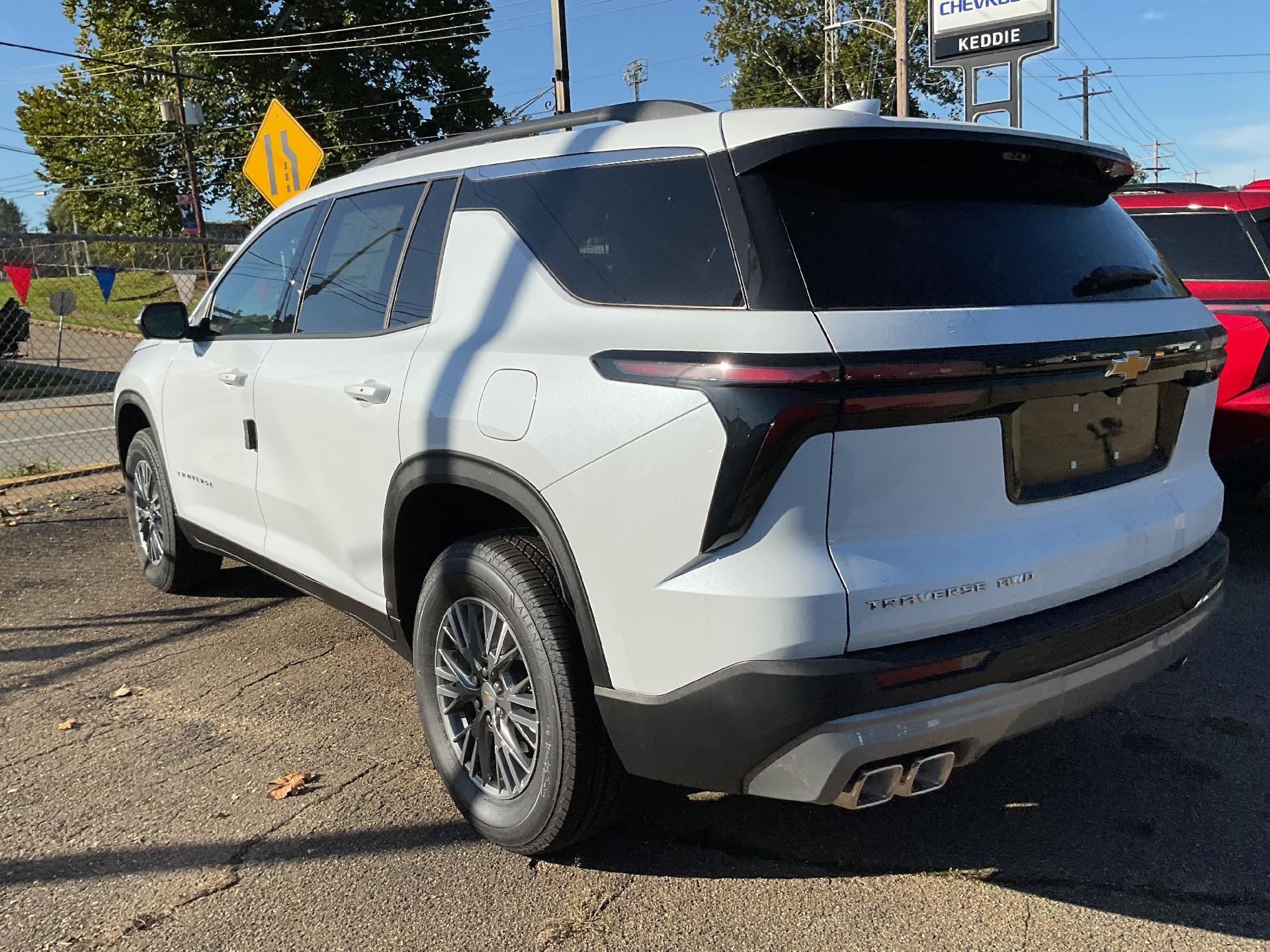 2027 Chevrolet Traverse LT