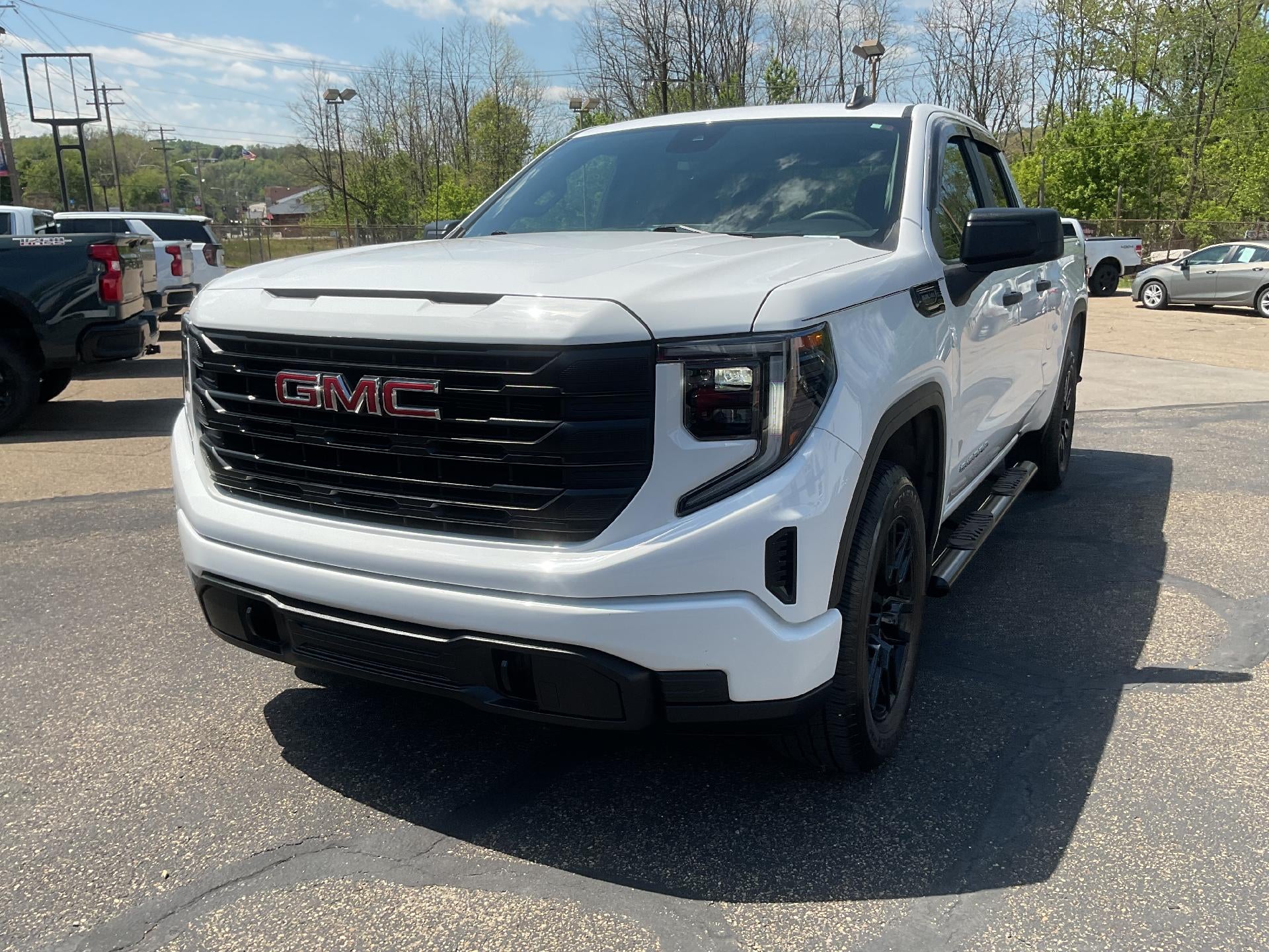 2023 GMC Sierra 1500 Pro