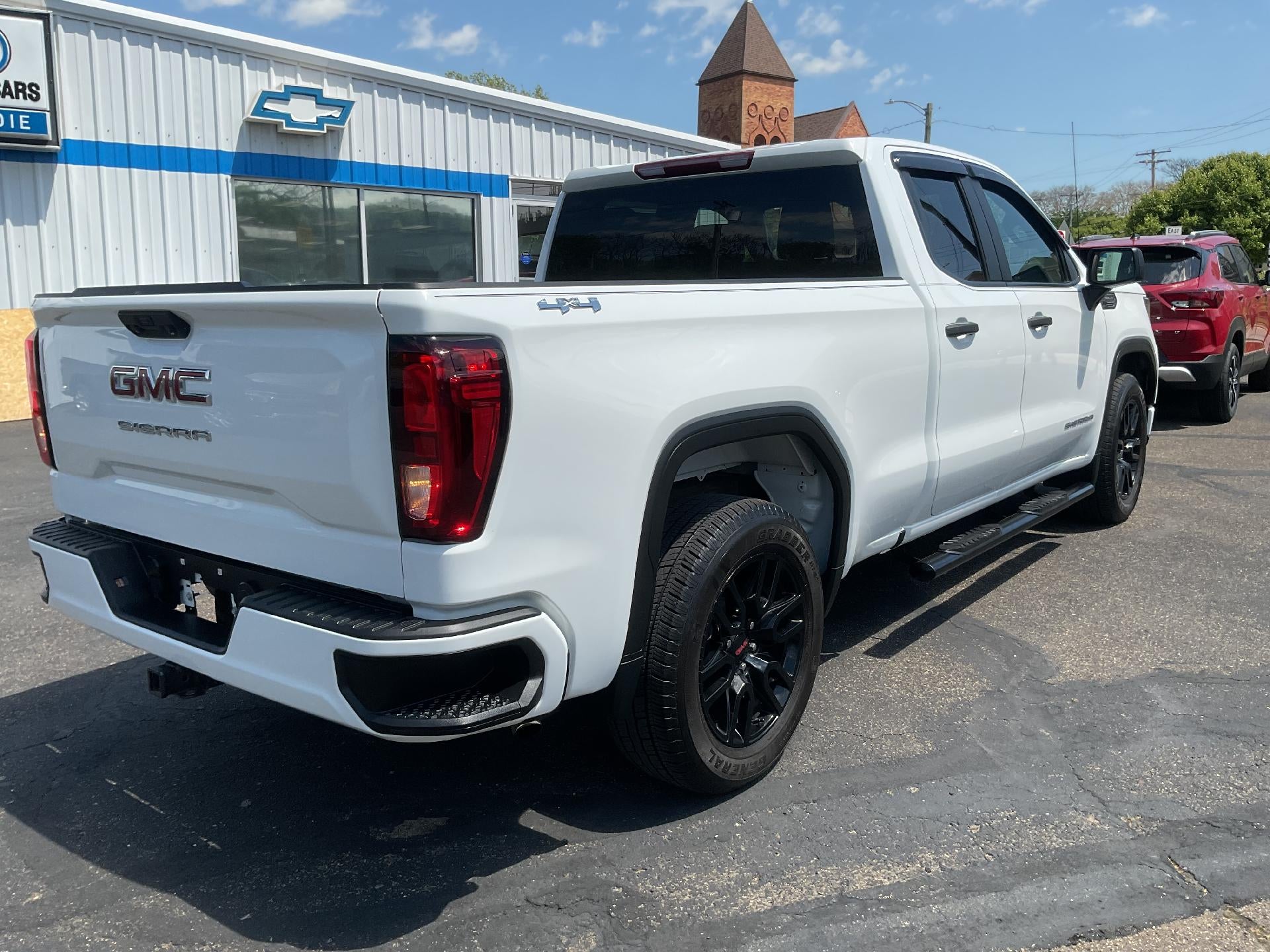 2023 GMC Sierra 1500 Pro