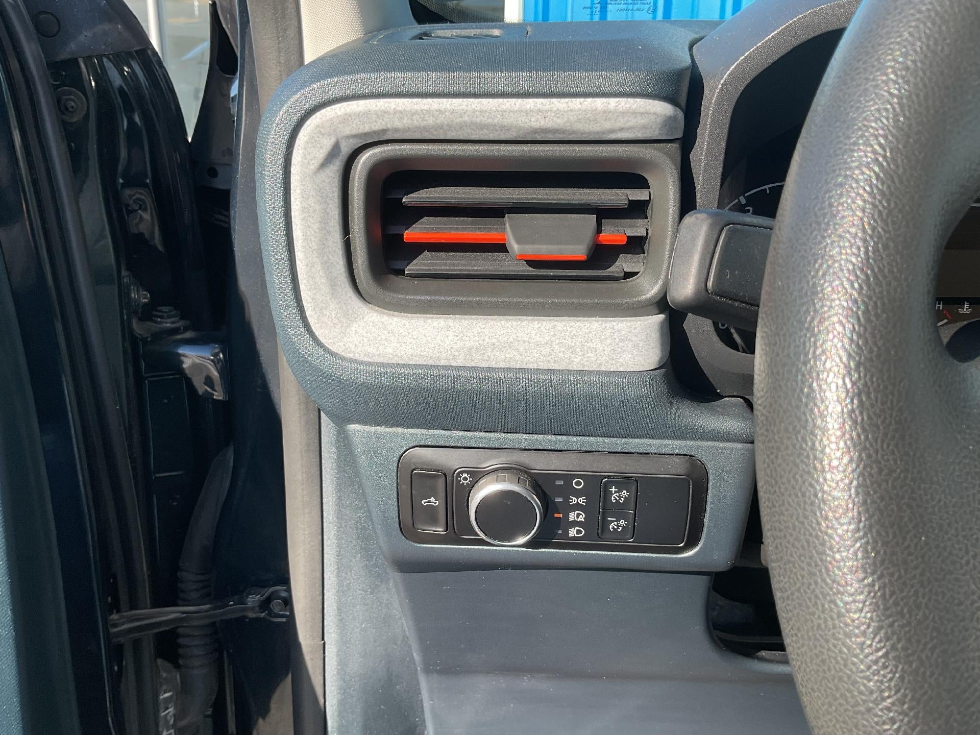 2023 Ford Maverick XL