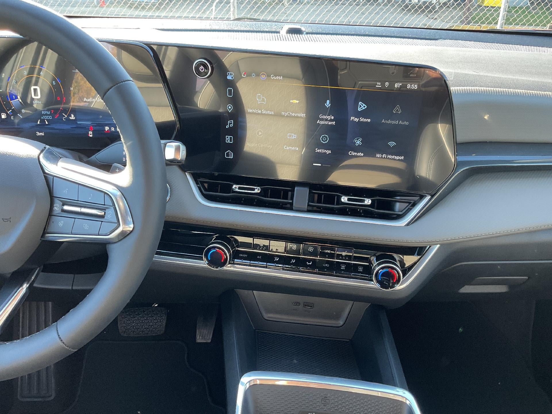 2027 Chevrolet Equinox LT - Photo 14