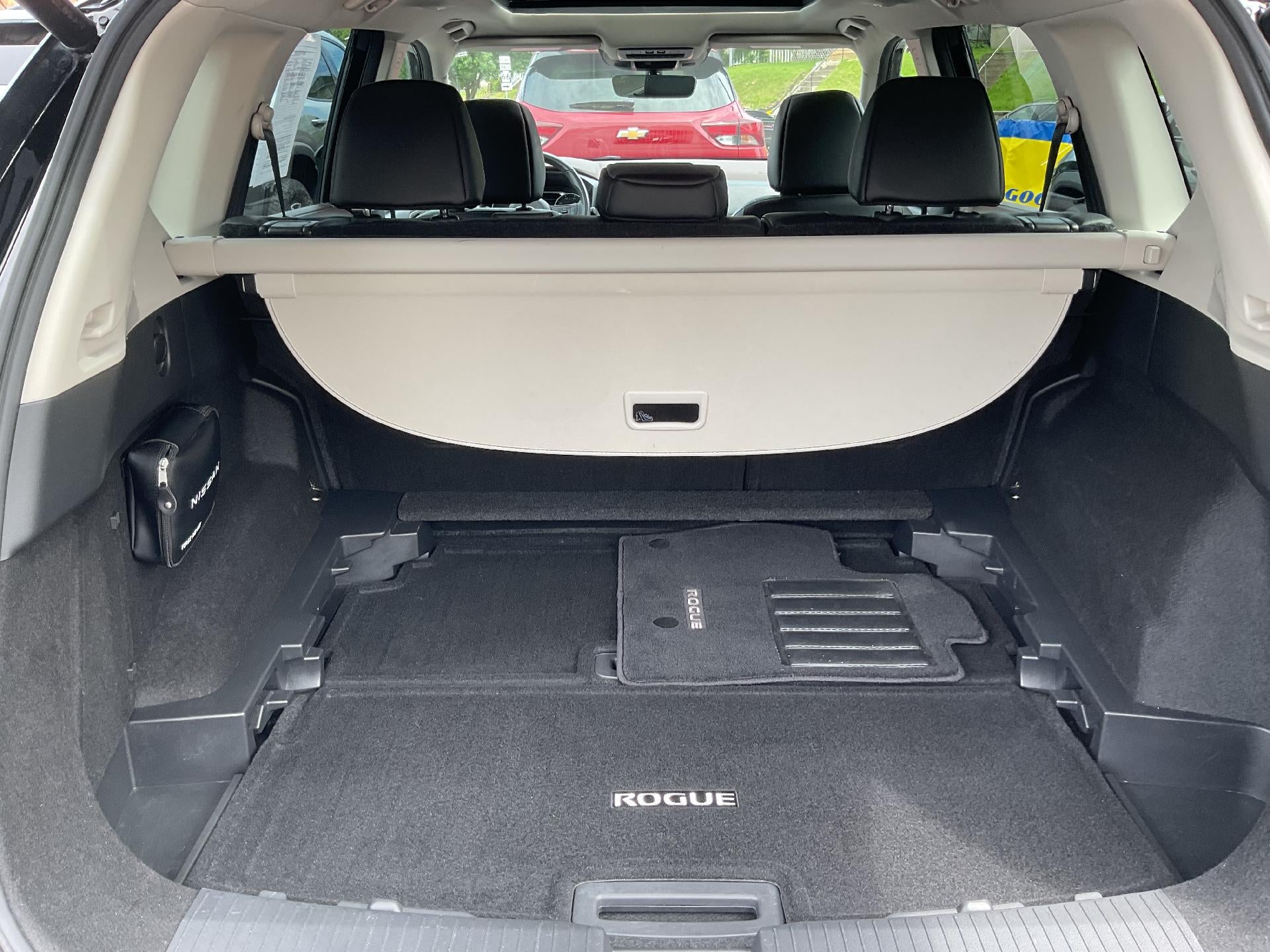 2022 Nissan Rogue SL