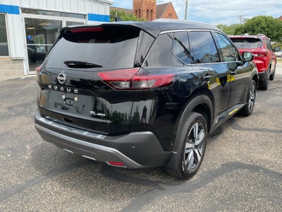 2022 Nissan Rogue SL