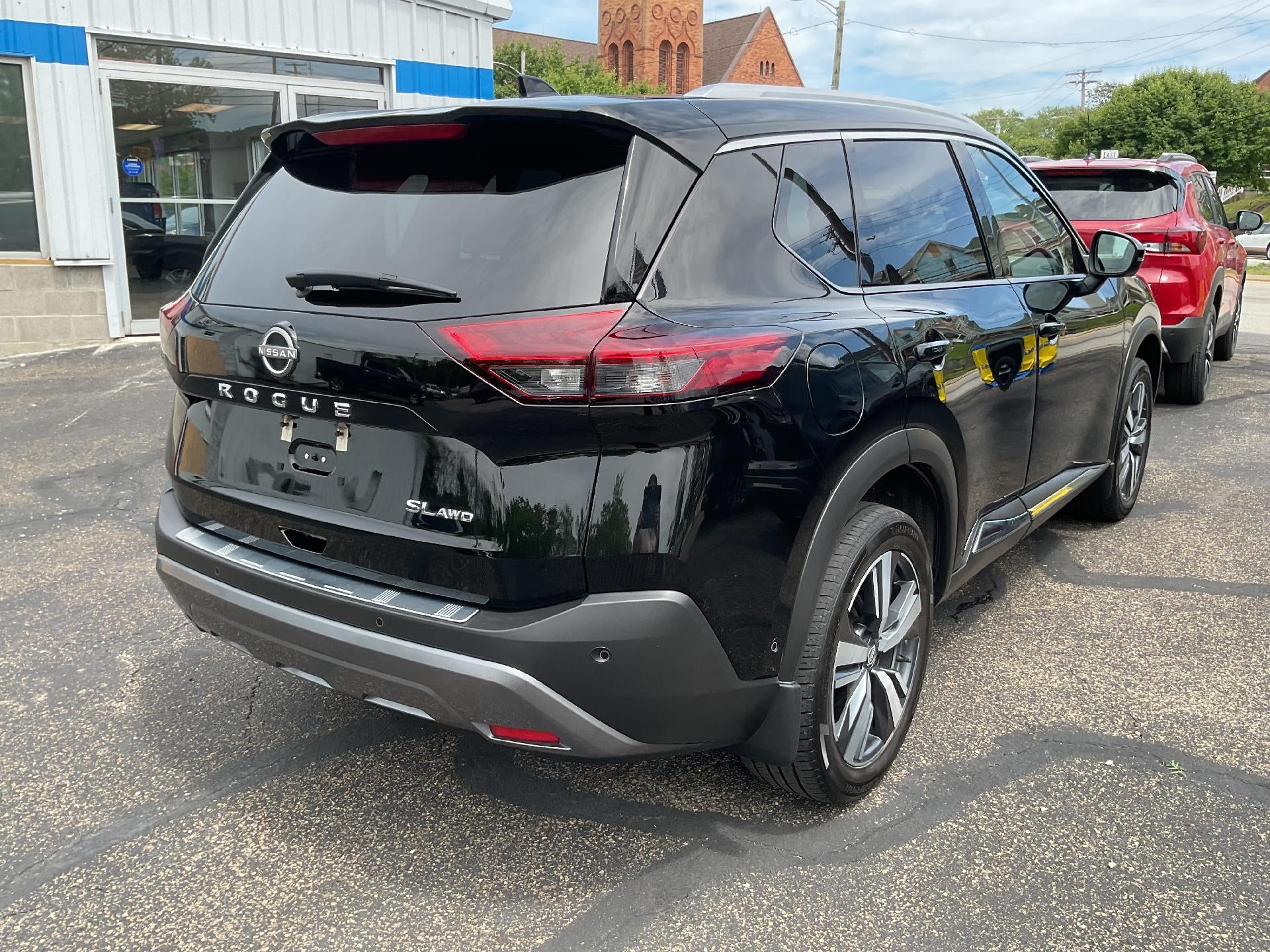 2022 Nissan Rogue SL